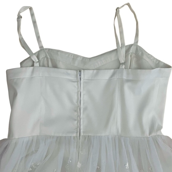 UNIQUE VINTAGE - Women - Tulle & Floral Beading - Swing Dress - Size 14 (XL) - Picture 9 of 10